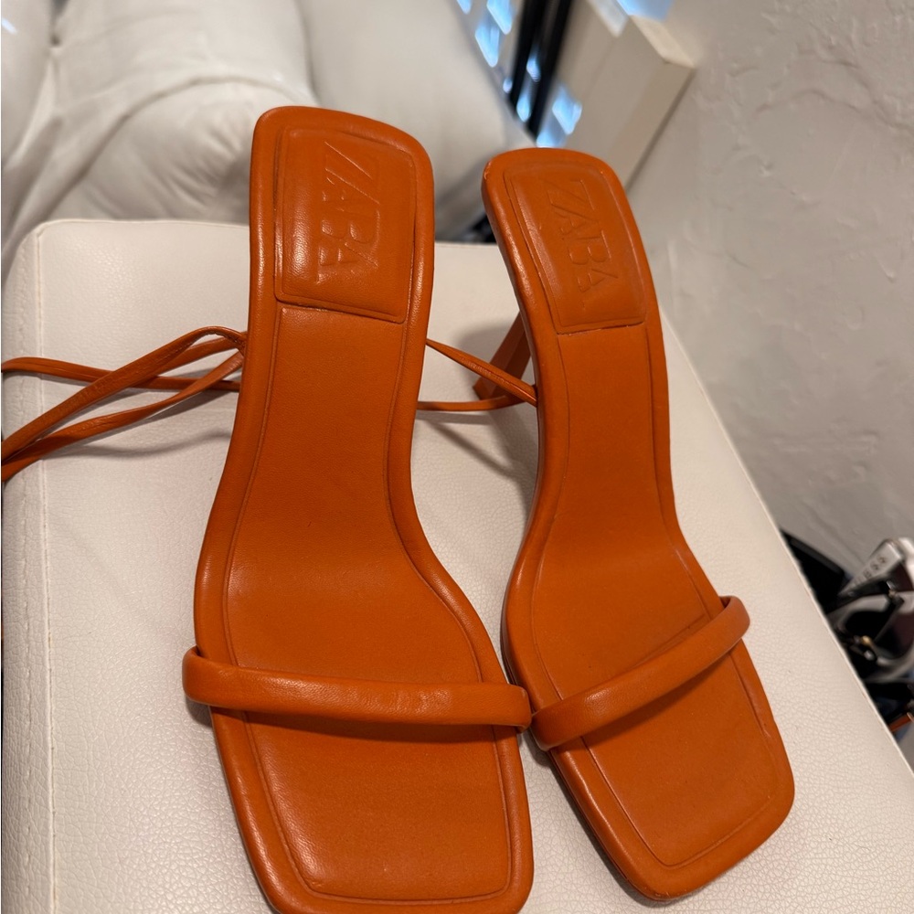 Zara Women's Orange Sandals
